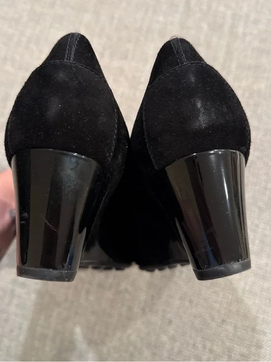 Tod’s Black Suede Round Toe Wedge Heels 8 - Picture 3 of 6